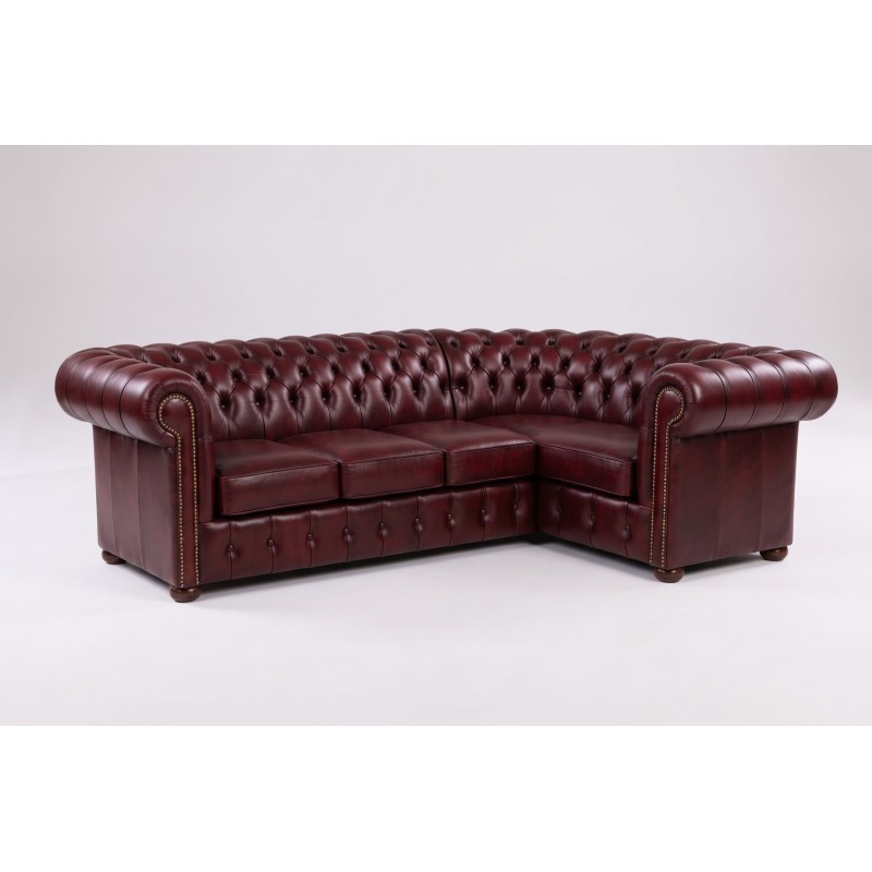 Narożnik chesterfield Noble z tej kolekcji w bordowej skórze Narożnik chesterfield Noble z tej kolekcji w bordowej skórze