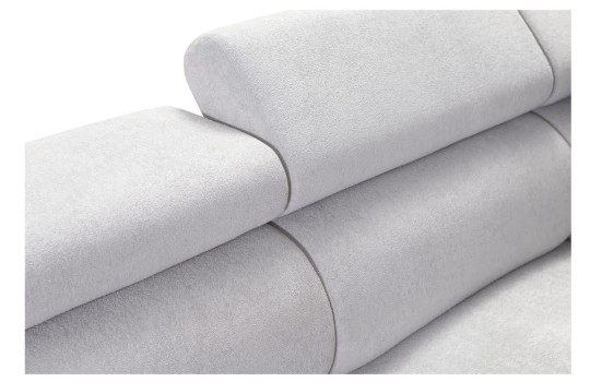 sofa z podnoszonymi zagłówkami 