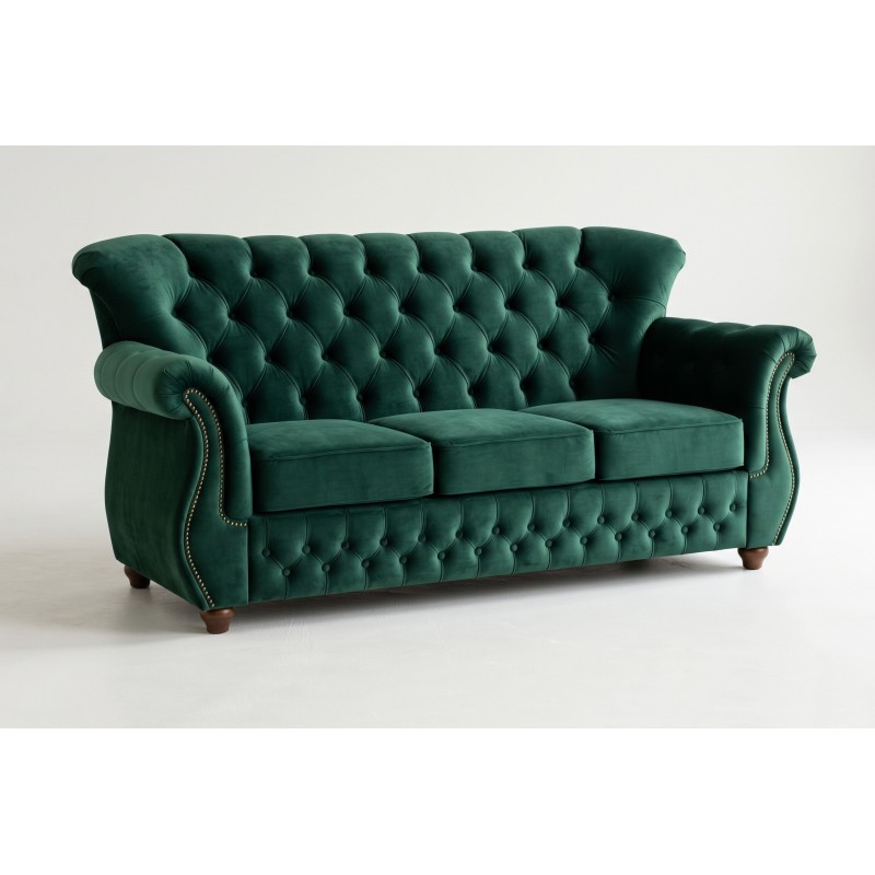 Zielona sofa chesterfield James 190 cm z ćwiekami, zdjęcie na jasnym tle Zielona sofa chesterfield James 190 cm z ćwiekami, zdjęcie na jasnym tle