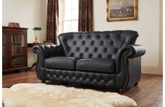 Czarna sofa chesterfield 150 cm James w skórze, do kompletu z fotelem Czarna sofa chesterfield 150 cm James w skórze, do kompletu z fotelem