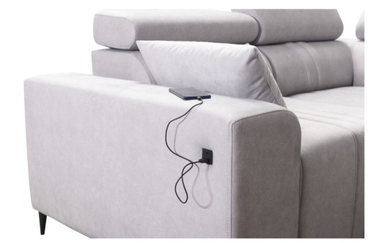 narożnik z gniazdkiem usb 