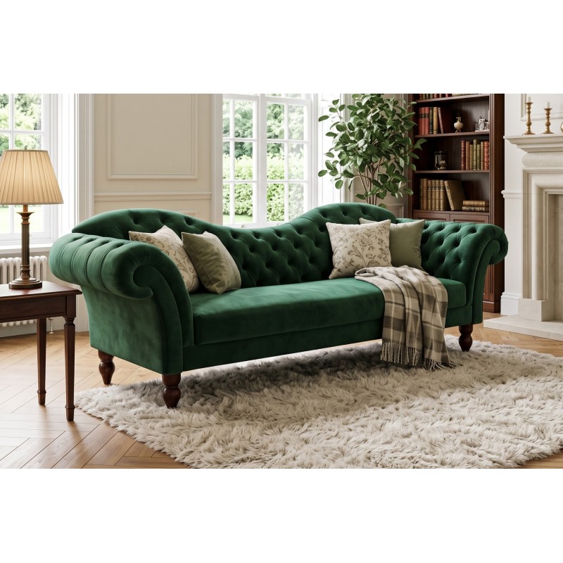 Zielona sofa chesterfield Isla 230 cm z falistym oparciem i kocem w kratę w salonie z kominkiem