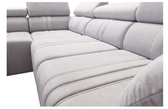 narożnik z nowoczesnymi przeszyciami 