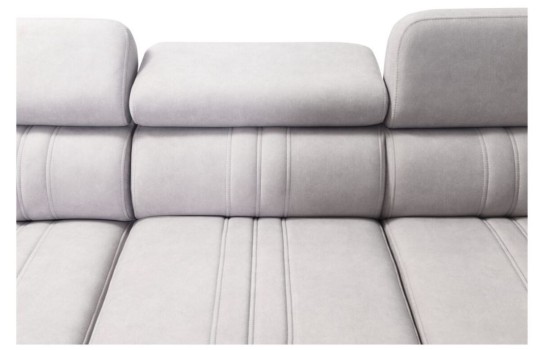 narożnik z przeszyciami na oparciu 