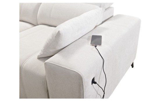 narożnik z gniazdkiem do ładowania 