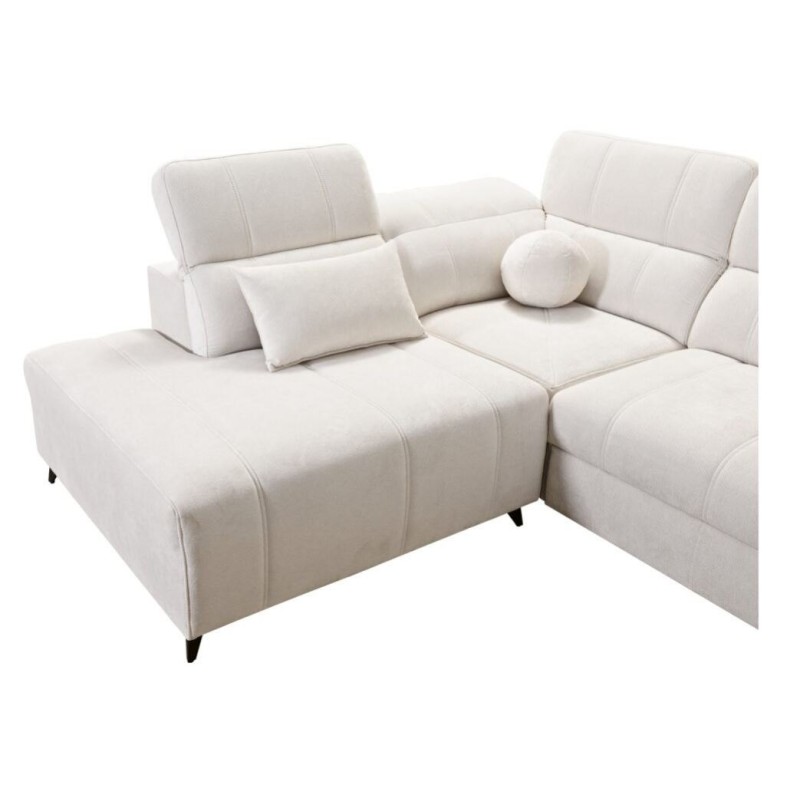 kanapa z wysokimi oparciami 