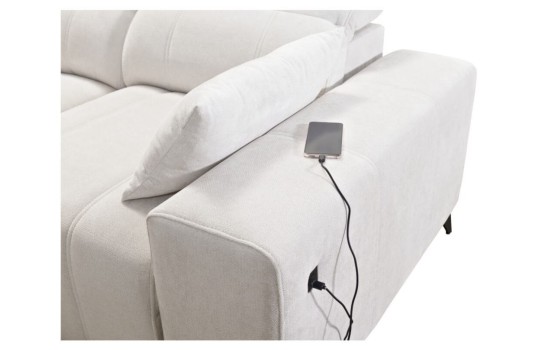 narożnik kombo z gniazdkiem do ładowania 