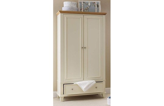 Szafa z dębowym wieńcem Gotland