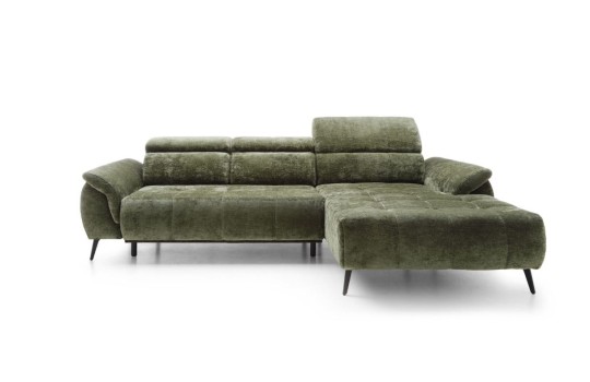 kanapa na wysokich nogach 