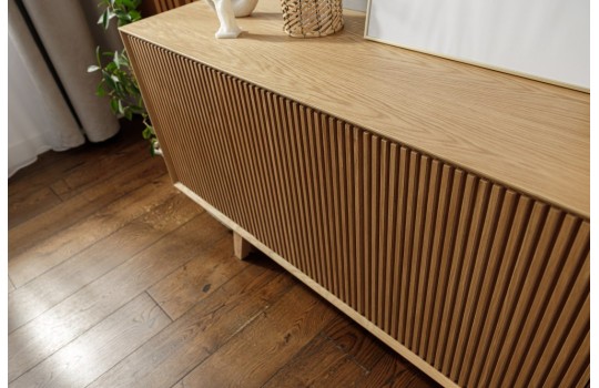 Dębowa komoda z lamelami - Nordik