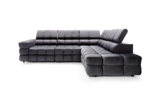 kanapa w czarnym obiciu 