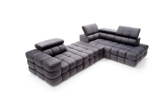 narożnik w ciemnym materiale 