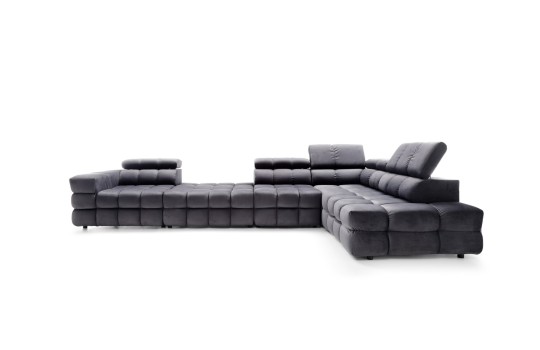 kanapa z wysokimi zagłówkami 