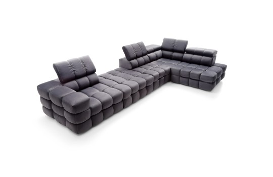 rogówka z modnymi przeszyciami 