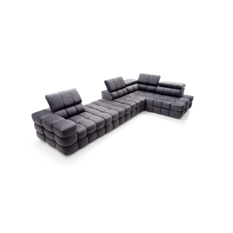 rogówka z modnymi przeszyciami 