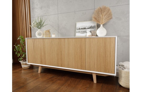 Komoda z lamelowanymi frontami - Aurora