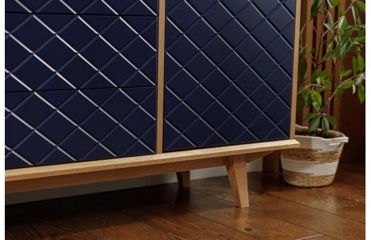 ryflowana komoda w kolorze granatowym- Enkel