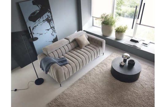 Sofa z grubym materacem Tulia