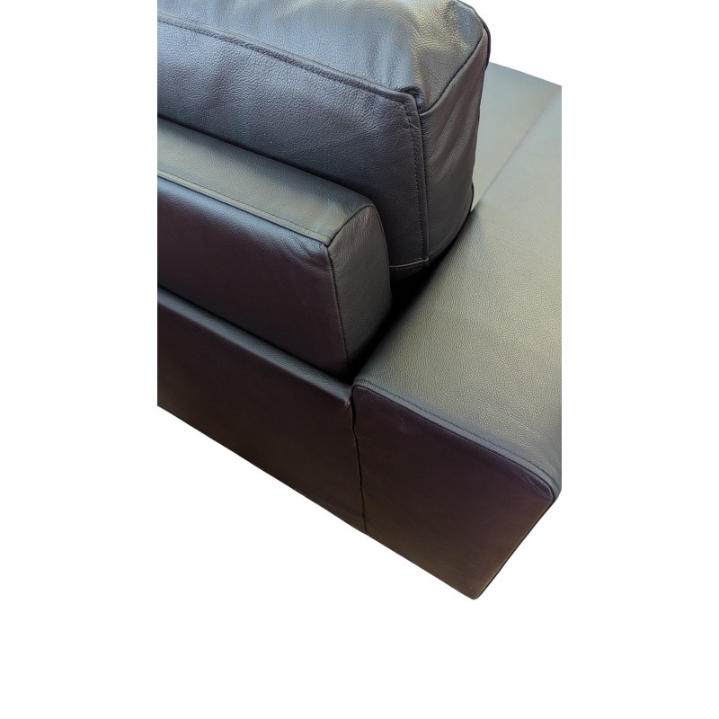 czarna sofa ze skóry naturalnej 