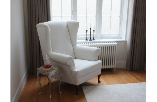 Klasyczny fotel tapicerowany Travis