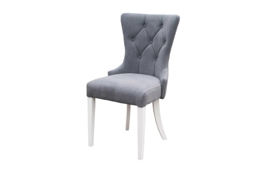 szare krzesło pikowane 