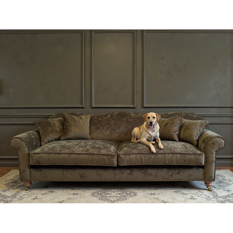 sofa w szenilowym materiale 