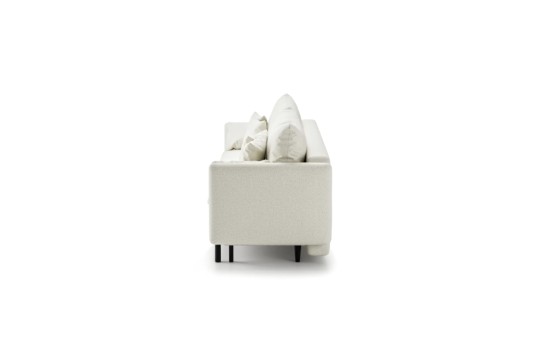 sofa na czarnych nóżkach 