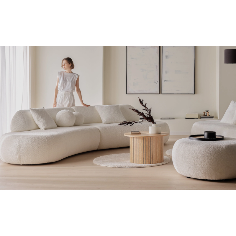 kremowa sofa