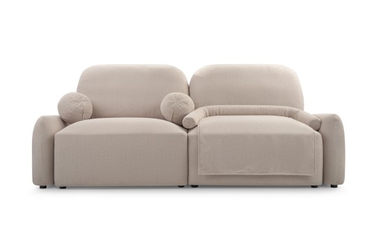 sofa w beżowym kolorze
