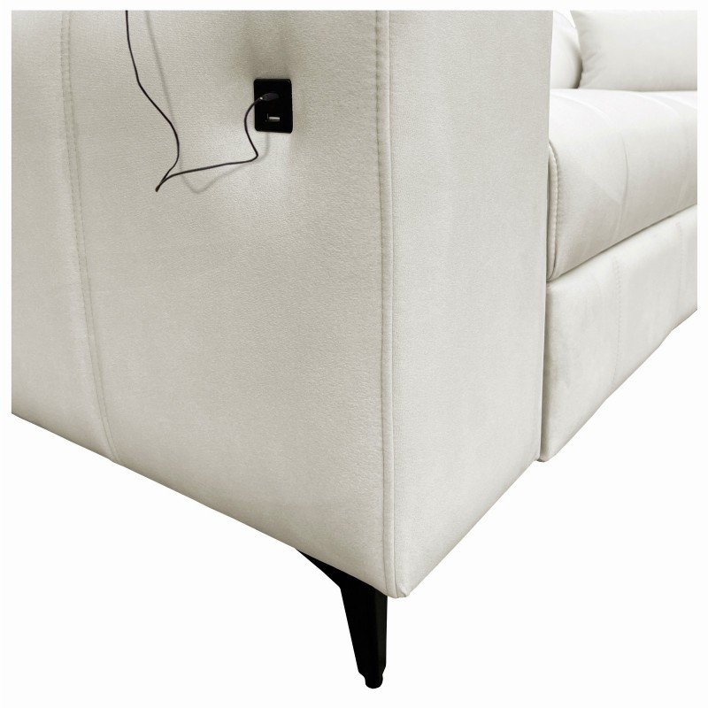 Port USB w sofie Wega