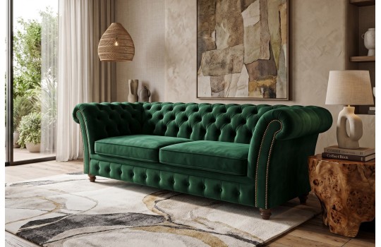 Butelkowozielona sofa chesterfield Neapol w aranżacji eleganckiego salonu Butelkowozielona sofa chesterfield Neapol w aranżacji eleganckiego salonu