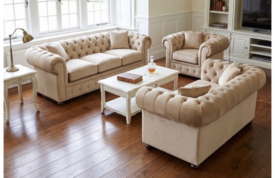 Beżowy komplet Chesterfield Retro - sofa i fotele Beżowy komplet Chesterfield Retro - sofa i fotele