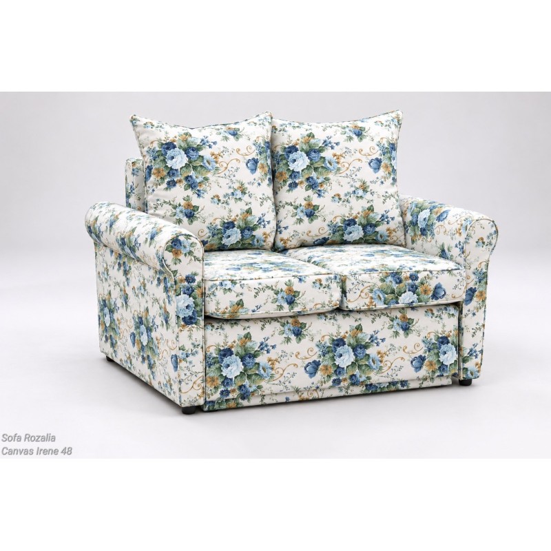 Sofa Roza w tkaninie Canvas Irene 48 – niebieskie i zielone kwiaty na kremowym tle Sofa Roza w tkaninie Canvas Irene 48 – niebieskie i zielone kwiaty na kremowym tle