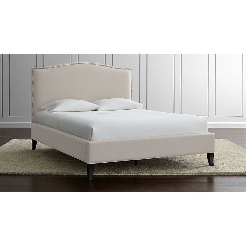 Klasyczne łóżko tapicerowane - King