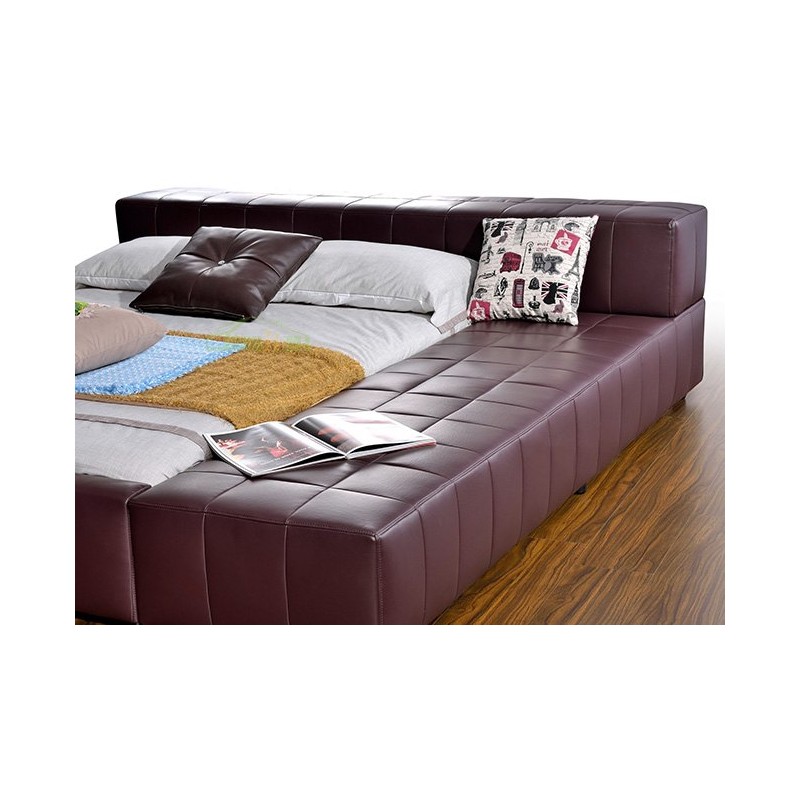 Tapicerowane łóżko kostka 