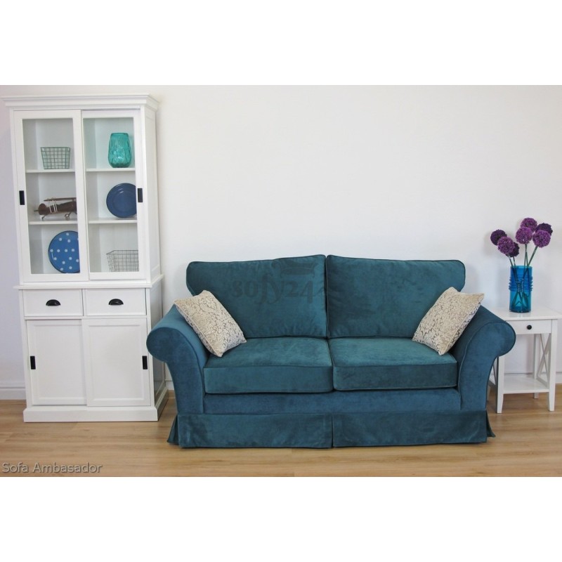 Sofa Ambasador i biała witryna