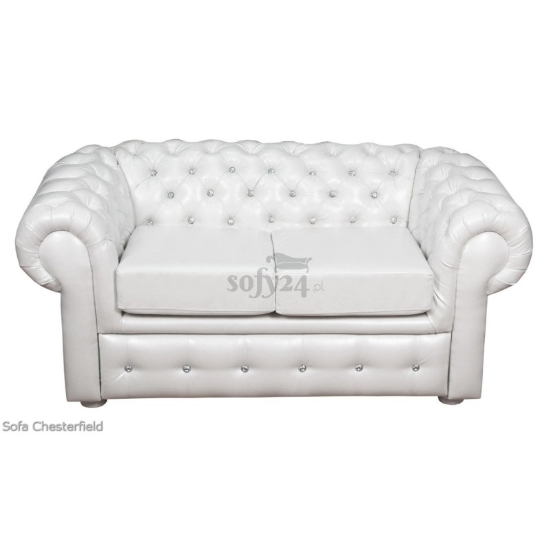 Biała sofa Chesterfield z kryształkami 