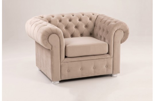 Klasyczna kanapa Chesterfield Retro w bieli – jasne obicie z pikowaniem guzikami Klasyczna kanapa Chesterfield Retro w bieli – jasne obicie z pikowaniem guzikami