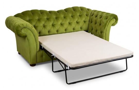 Sofa Chesterfield z funkcją spania – rozłożona wersja Wave z materacem na stelażu Sofa Chesterfield z funkcją spania – rozłożona wersja Wave z materacem na stelażu