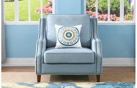 Fotel wypoczynkowy z ozdobnymi gwoździami Daria 