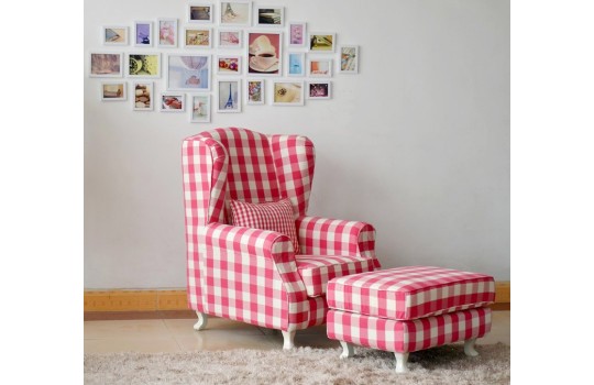 Fotel w czerwoną kratę Boden