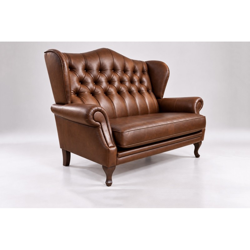 Dwuosobowa sofa chesterfield z wysokim oparciem Bertiso na jasnym tle Dwuosobowa sofa chesterfield z wysokim oparciem Bertiso na jasnym tle