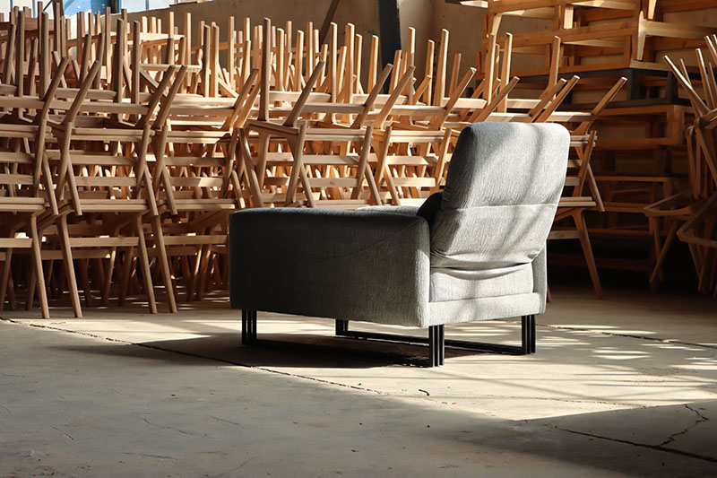 Fotel wypoczynkowy szary