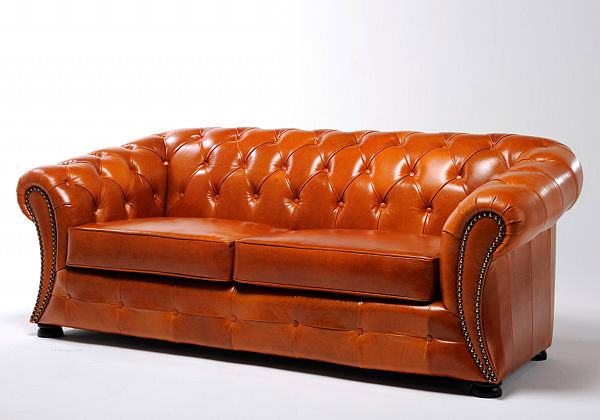 Sofa klasyczna chesterfield